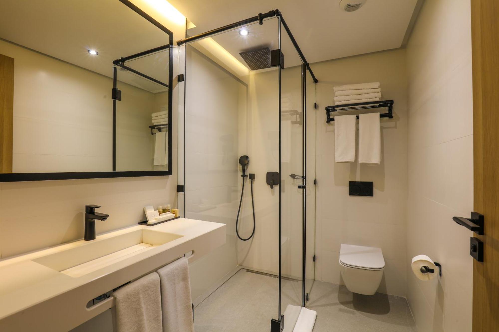 Aday Hotel 4*